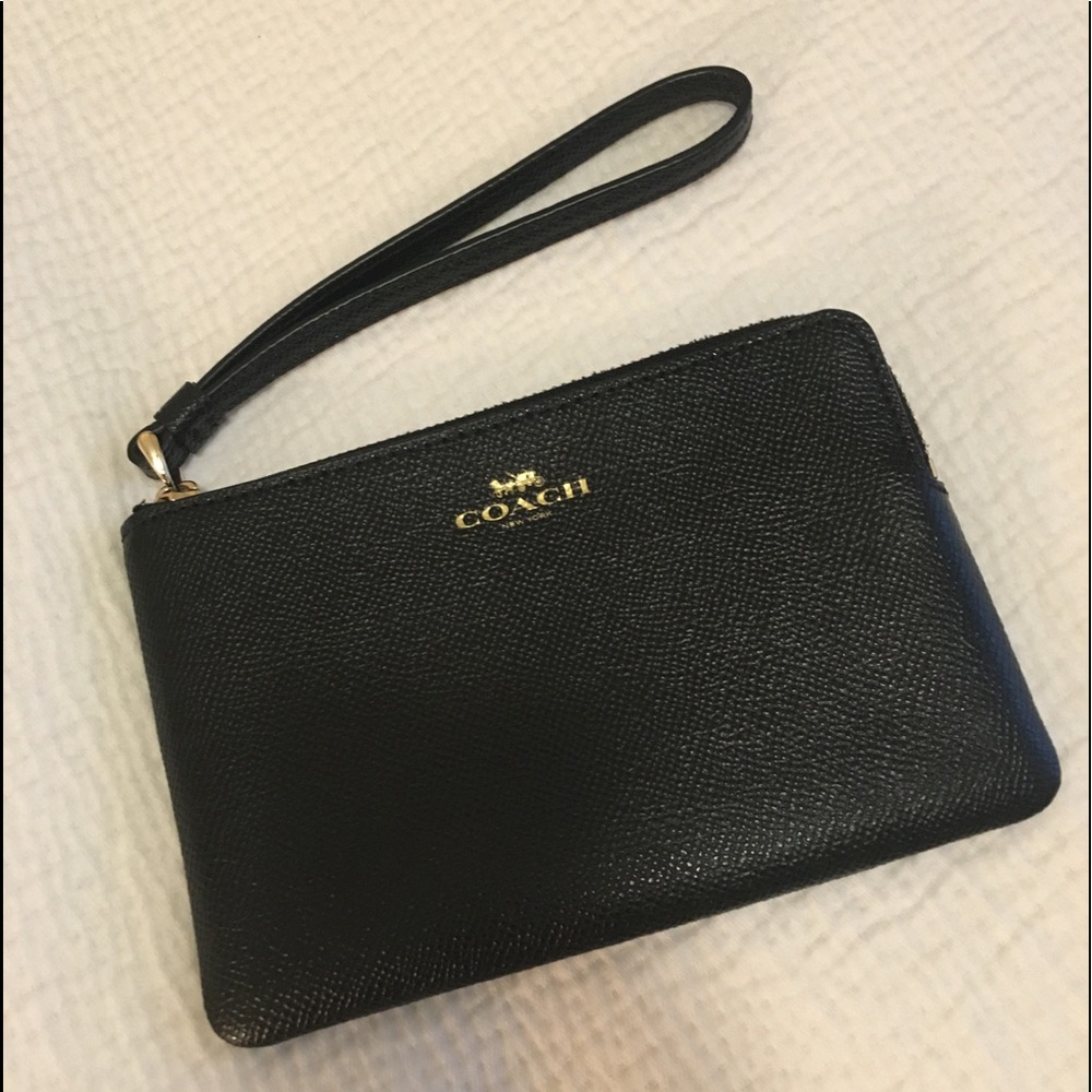 Coach wristlet in black